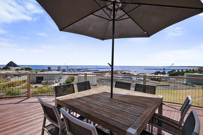 Photo of property in 22b Findlay Street, Moturoa, New Plymouth, 4310