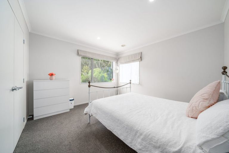 Photo of property in 5 Crompton Avenue, Churton Park, Wellington, 6037