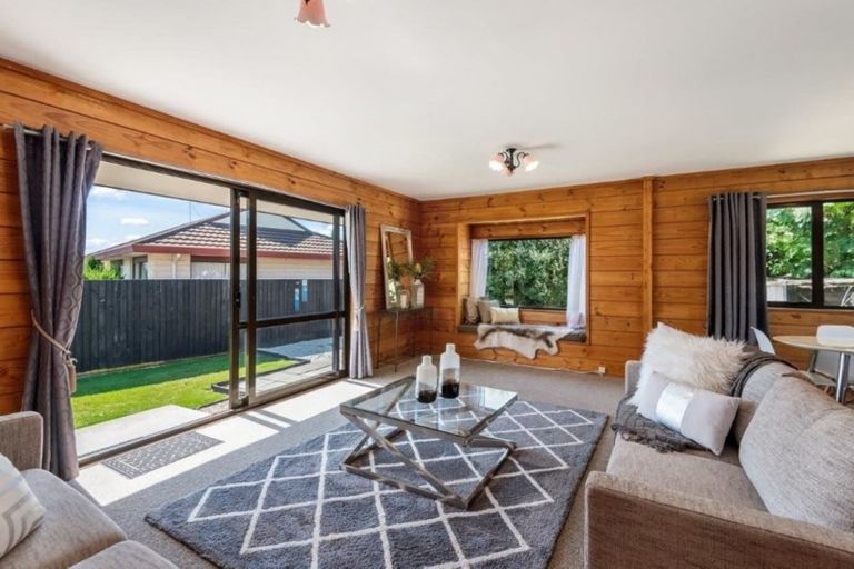 Photo of property in 24 Wiremu Street, Redwood, Christchurch, 8051