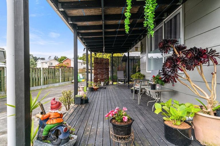 Photo of property in 8 Citril Place, Red Hill, Papakura, 2110