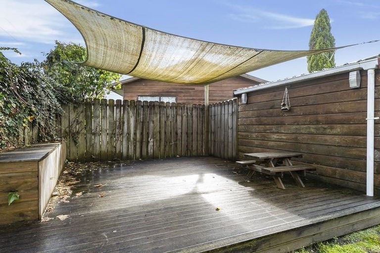 Photo of property in 3/388a West Coast Road, Glen Eden, Auckland, 0602