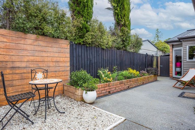 Photo of property in 121c Jeffreys Road, Strowan, Christchurch, 8052