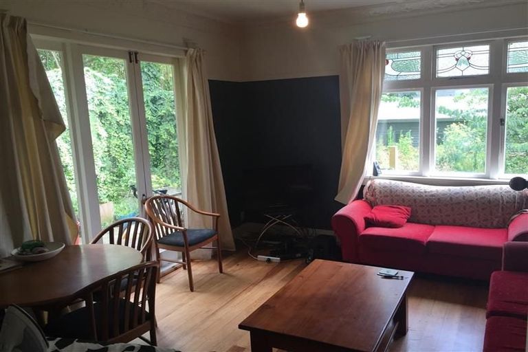 Photo of property in 24 Myrtle Crescent, Mount Cook, Wellington, 6021