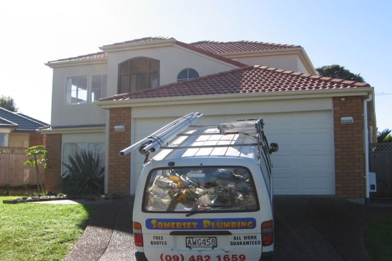 Photo of property in 7 Noel Williams Place, Windsor Park, Auckland, 0630
