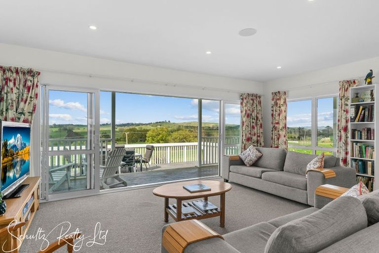 Photo of property in 67 Te Pahi River Drive, Paparoa, 0583