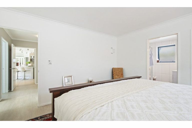 Photo of property in 107 High Street, Oxford, 7430