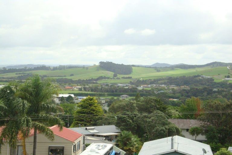 Photo of property in 11 Yorke Road, Haruru, 0204