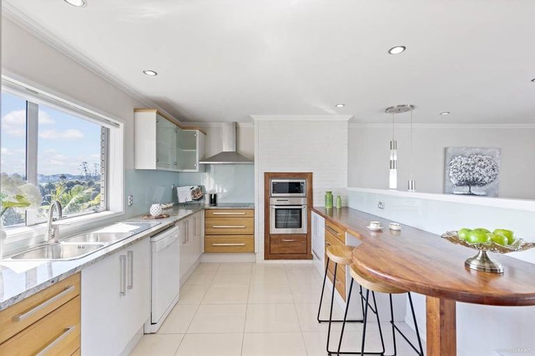 Photo of property in 34 Clovelly Road, Bucklands Beach, Auckland, 2012