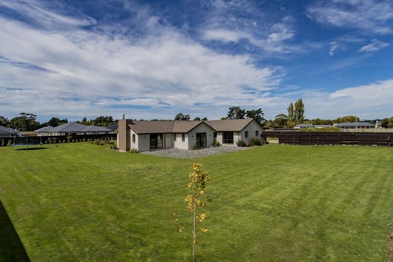 Photo of property in 60 Parsonage Road, Woodend, 7610