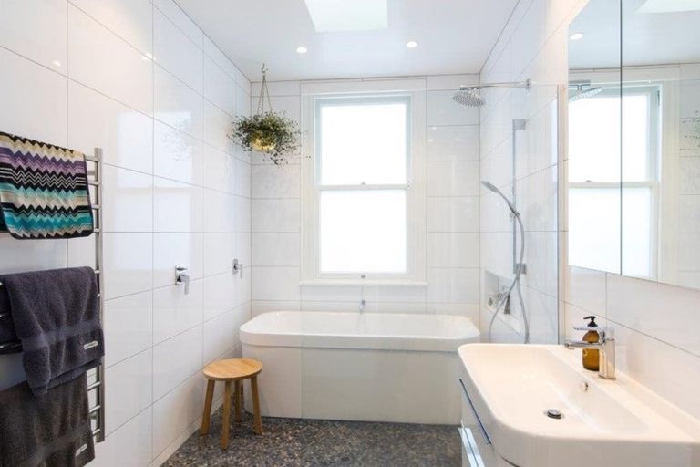 Photo of property in 32 Herbert Road, Mount Eden, Auckland, 1024