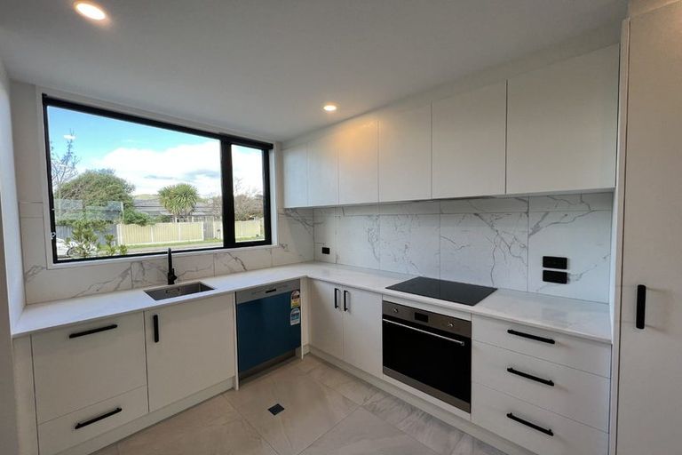 Photo of property in 2/18 Rutherford Street, Woolston, Christchurch, 8023