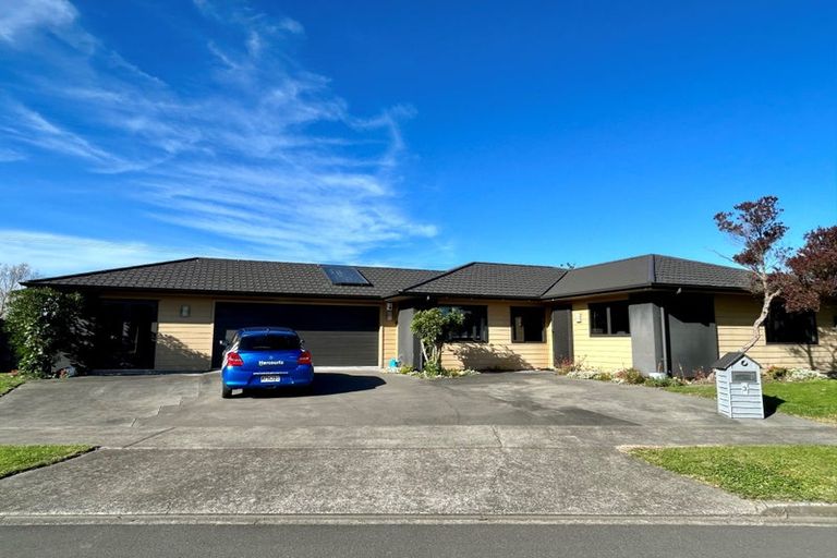 Photo of property in 3 Mcnaughton Place, Onekawa, Napier, 4110