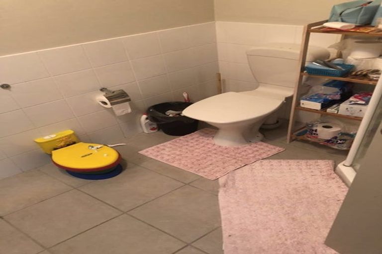 Photo of property in St Claire Village, 150/172 Mcleod Road, Te Atatu South, Auckland, 0610