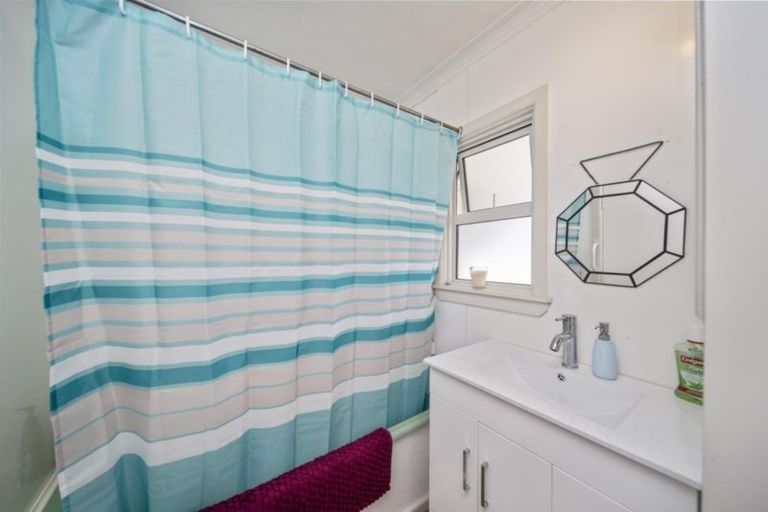 Photo of property in 18 Grey Street, Hawera, 4610