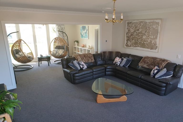 Photo of property in 7 The Topdeck, Whitby, Porirua, 5024
