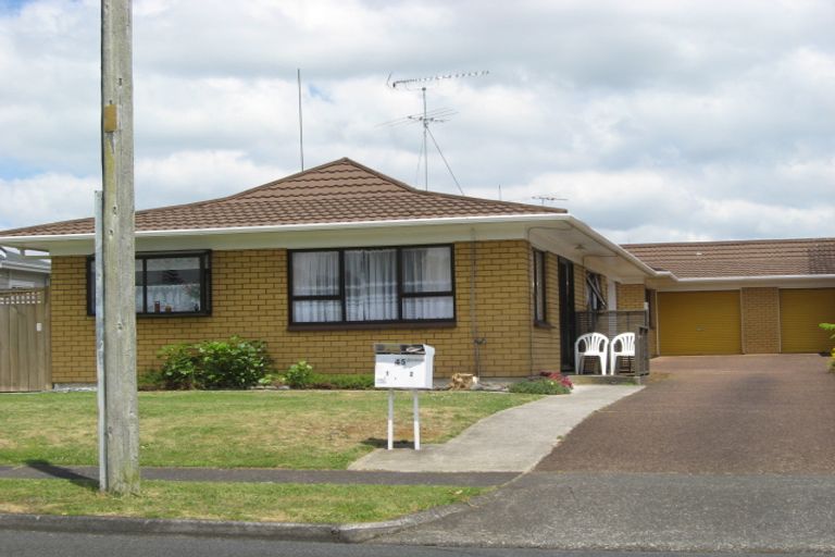 Photo of property in 4/45 Wellington Street, Pukekohe, 2120