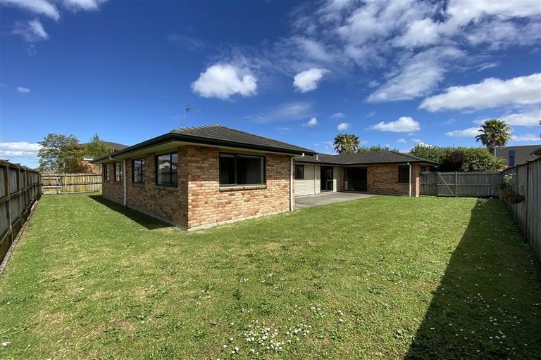 Photo of property in 487 Te Irirangi Drive, Flat Bush, Auckland, 2013