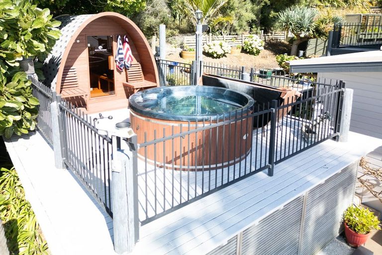 Photo of property in Signal Stn Road, Pouto, Te Kopuru, 0391