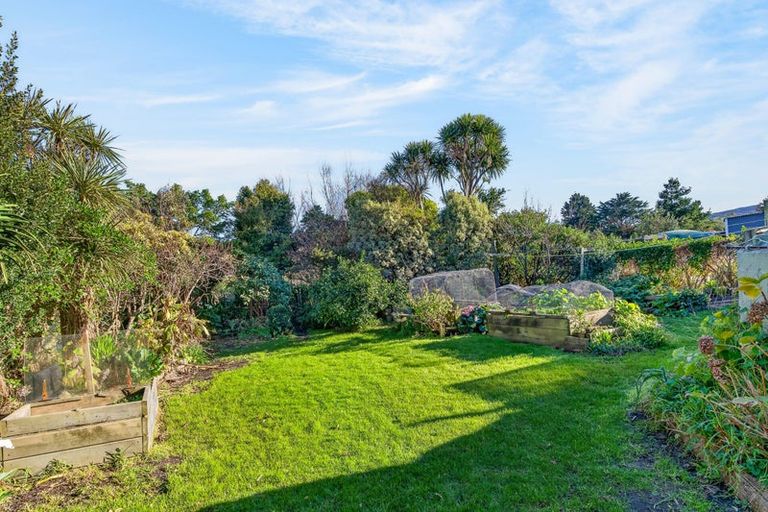 Photo of property in 44 Pinedale Crescent, Riversdale Beach, Masterton, 5872
