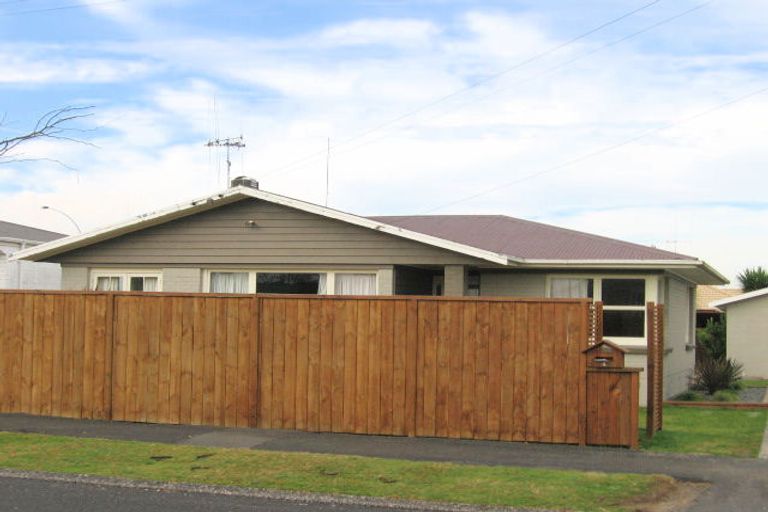 Photo of property in 4 Mears Road, St Andrews, Hamilton, 3200