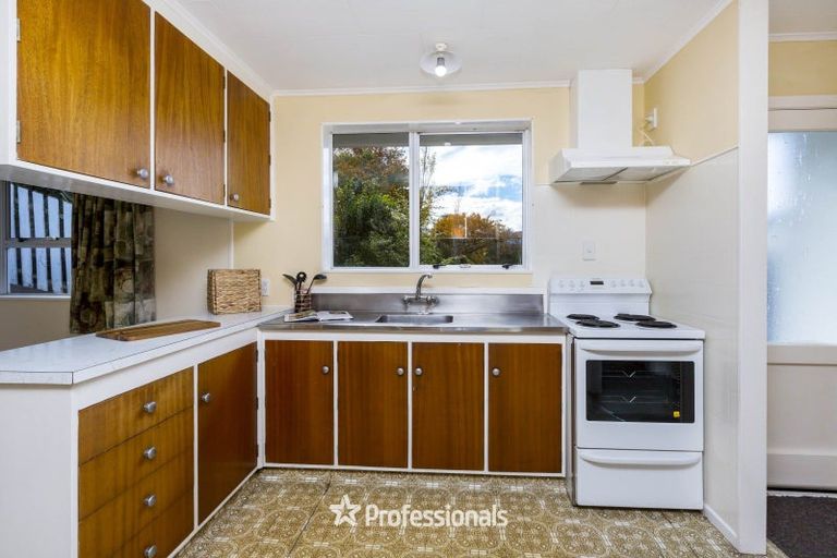 Photo of property in 55 Norana Road, Timberlea, Upper Hutt, 5018