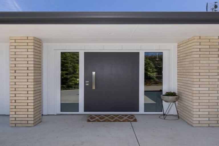 Photo of property in 14 Matau Close, Te Kauwhata, 3710