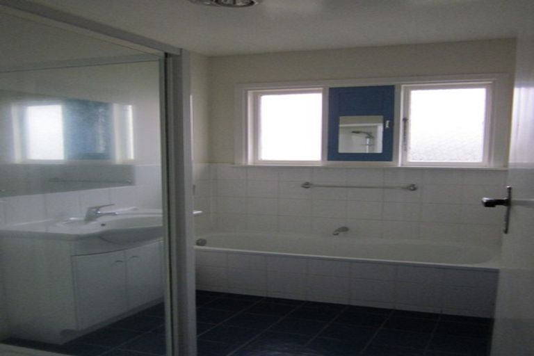 Photo of property in 218 Weston Road, St Albans, Christchurch, 8052