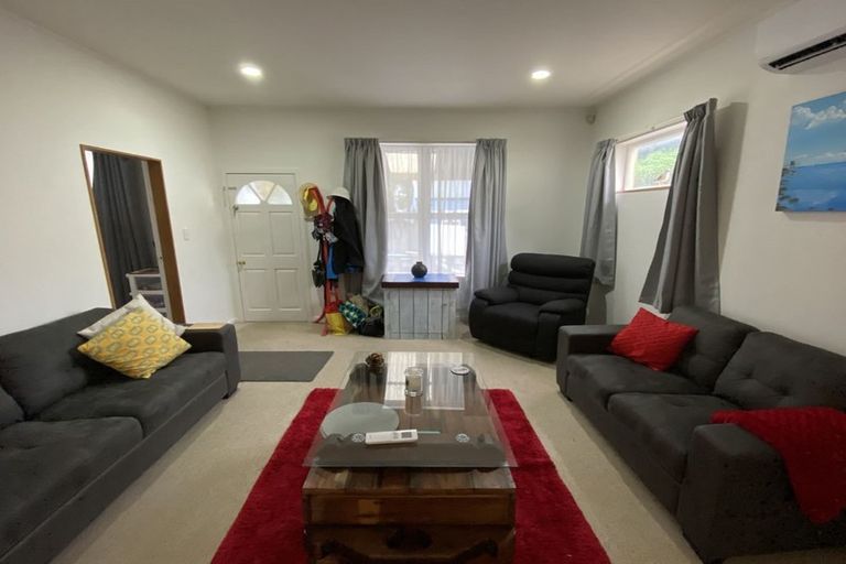 Photo of property in 36 Shakespeare Road, Bluff Hill, Napier, 4110