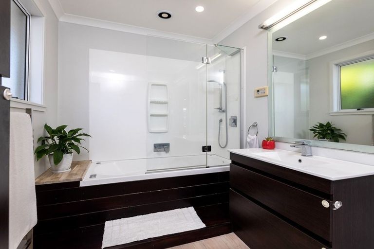 Photo of property in 9b Normanby Street, Fitzroy, New Plymouth, 4312