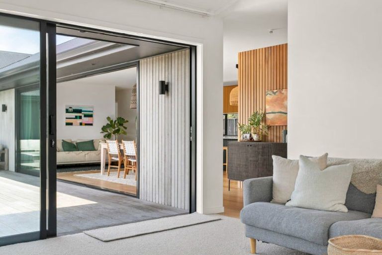 Photo of property in 17 Sandy Cove, Wainui, Gisborne, 4010