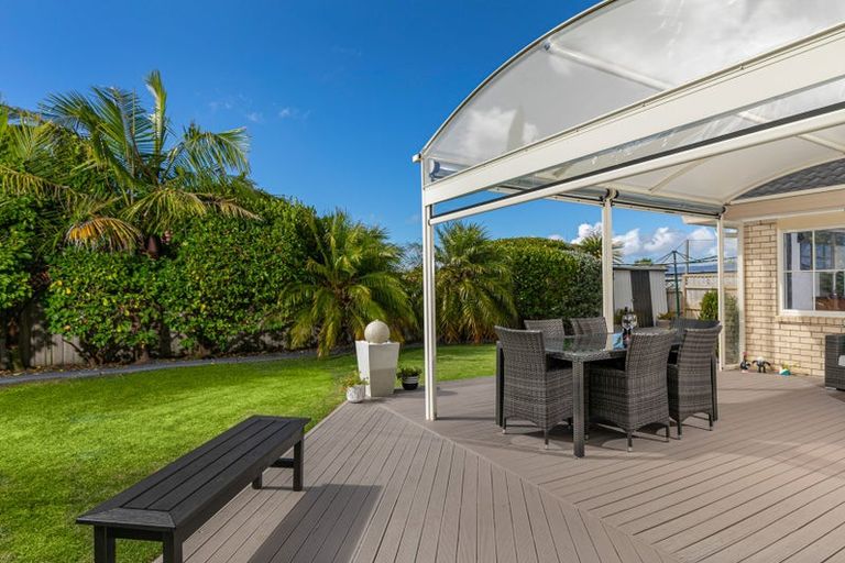 Photo of property in 27 Summerland Drive, Henderson, Auckland, 0612