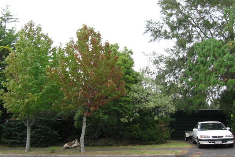 Photo of property in 30 John Downs Drive, Browns Bay, Auckland, 0630