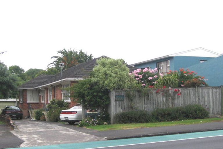 Photo of property in 2/846 Dominion Road, Mount Eden, Auckland, 1041