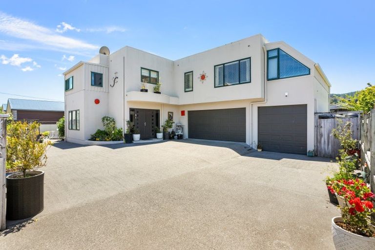 Photo of property in 620 Harbour View Road, Whangamata, 3620