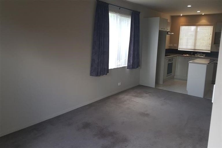 Photo of property in 37 Spalding Rise, Golflands, Auckland, 2013