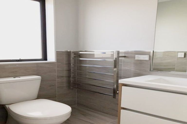 Photo of property in 15 Wallace Road, Hobsonville, Auckland, 0616