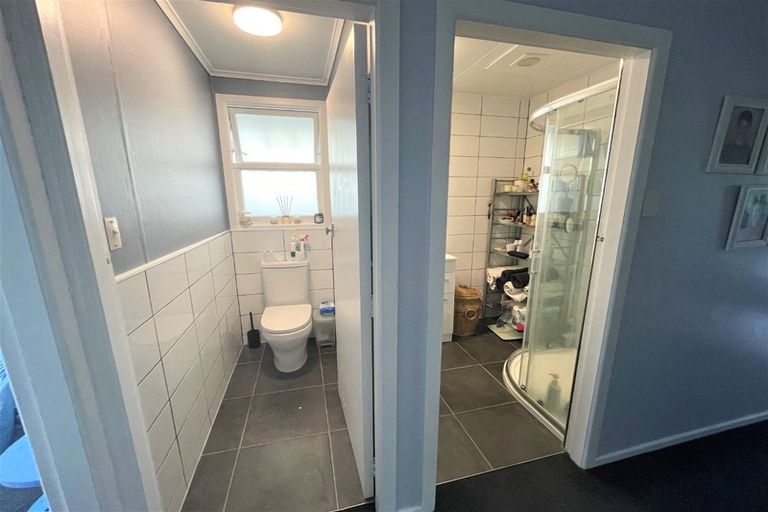 Photo of property in 5 Parera Grove, Heretaunga, Upper Hutt, 5018