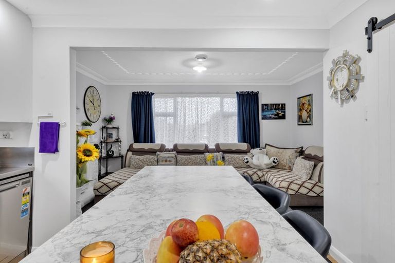 Photo of property in 391 Carrington Street, Upper Vogeltown, New Plymouth, 4310