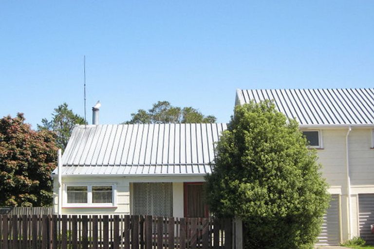 Photo of property in 5 Jenkins Avenue, Redwood, Christchurch, 8051