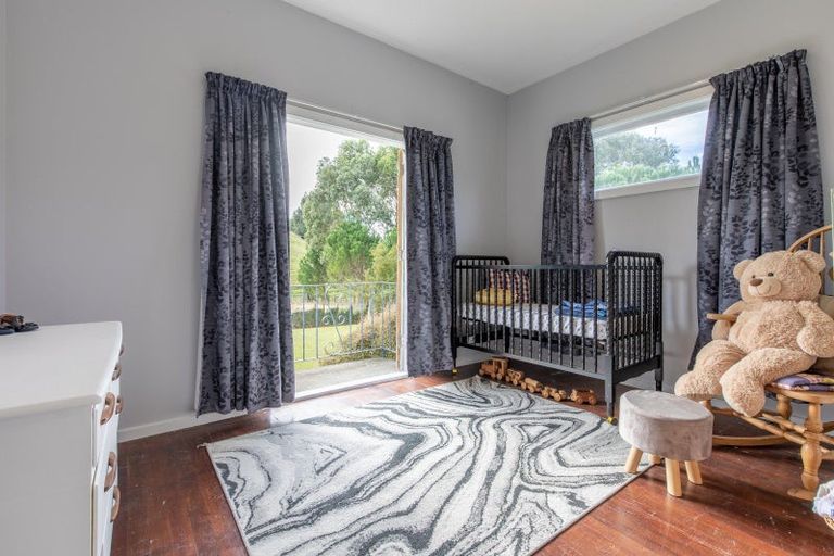 Photo of property in 66 Watts Street, Waipawa, 4210