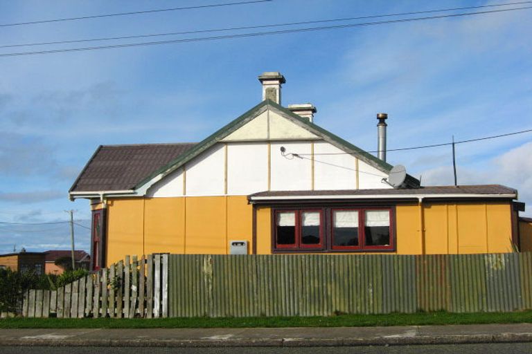 Photo of property in 20 Burrows Street, Bluff, 9814