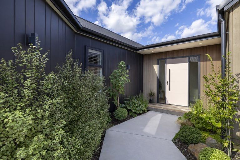 Photo of property in 3 Waipatukahu Lane, Raglan, 3225