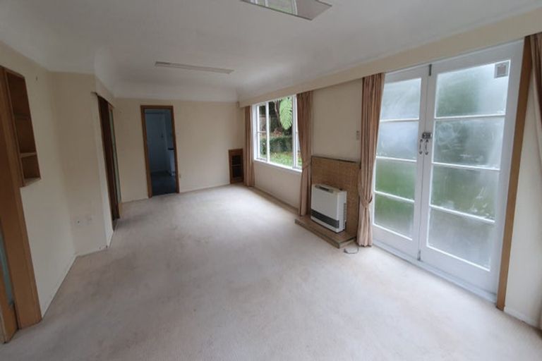 Photo of property in 21 Parkvale Road, Karori, Wellington, 6012