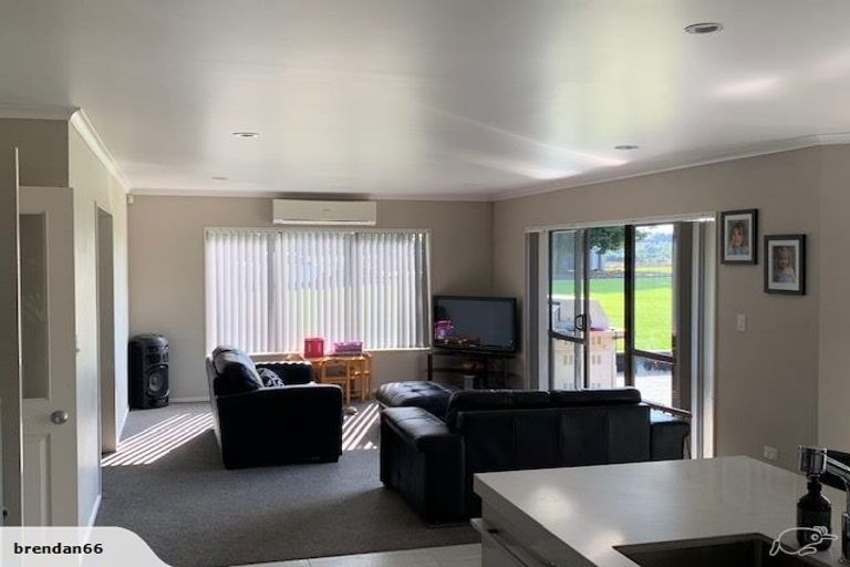 Photo of property in 131 Hull Road, Waiuku, 2682