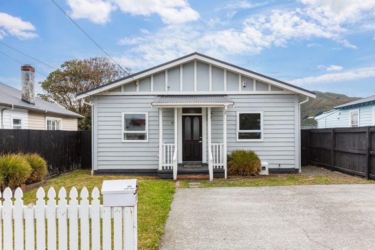 Photo of property in 104 Randwick Road, Moera, Lower Hutt, 5010