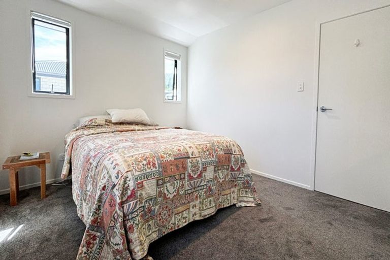 Photo of property in 14b Bauchop Road, Waterloo, Lower Hutt, 5011