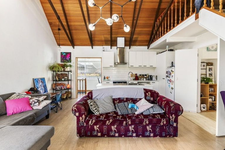 Photo of property in 41 Bellfield Road, Opaheke, Papakura, 2113