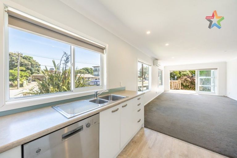 Photo of property in 19a Croft Grove, Moera, Lower Hutt, 5010