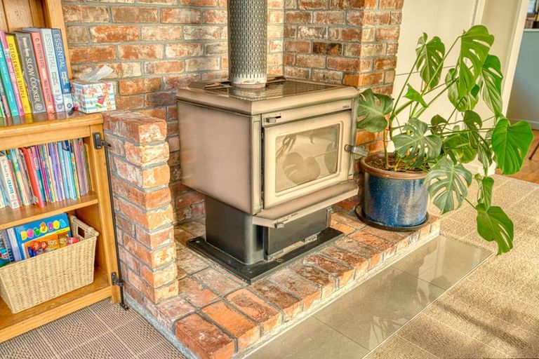 Photo of property in 3 Fernhill Place, Karoro, Greymouth, 7805