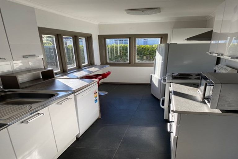 Photo of property in 171 Selwyn Street, Somerfield, Christchurch, 8024